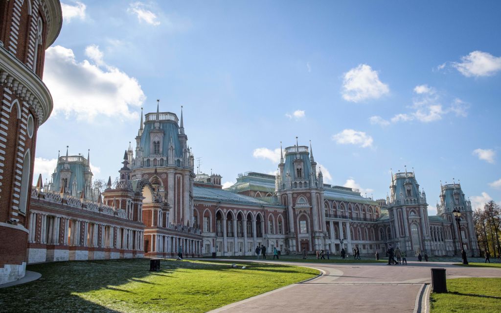 US Embassy warns of credible 'mass casualty' threat at popular Moscow tourist attraction — Conyers Arts news