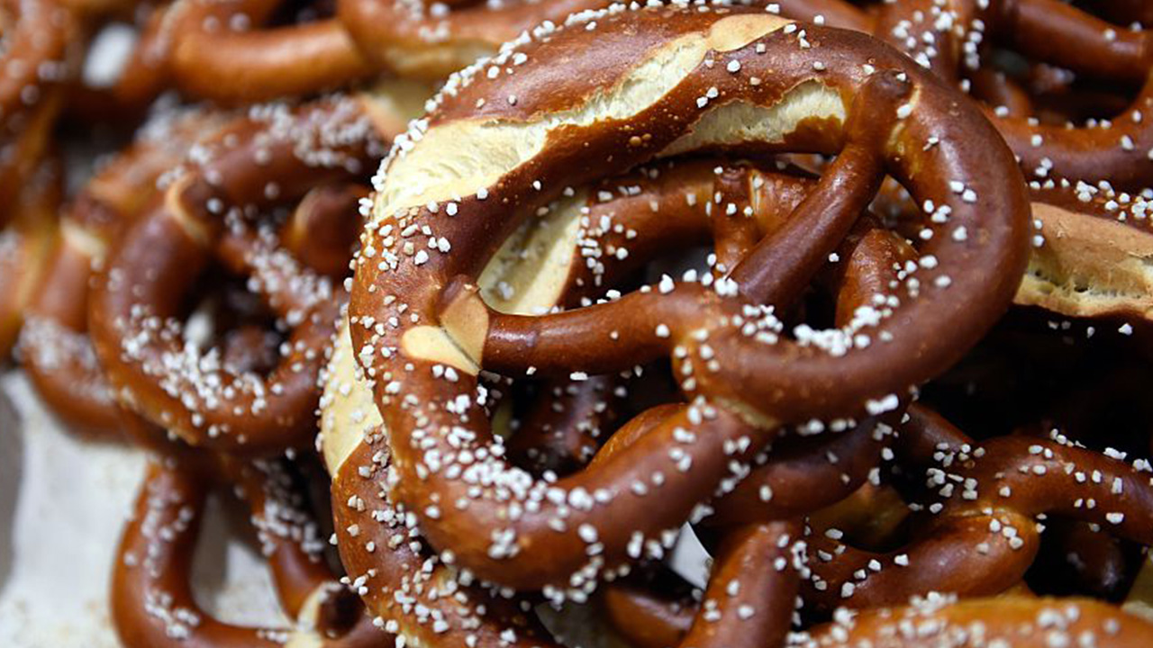 Students served pretzels covered in oven cleaner, lawsuit claims — Conyers Schools news